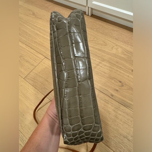 Marisol w/ Front Pocket - Fog Croco - Picture 6 of 7